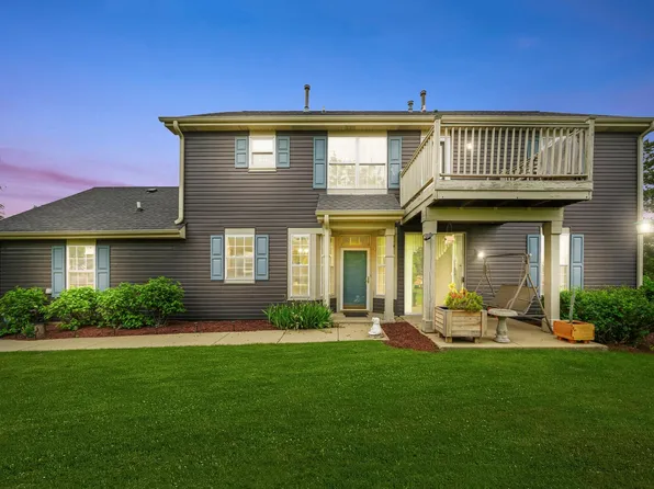 2181 Lake Ridge Dr, Glendale Heights, IL 60139