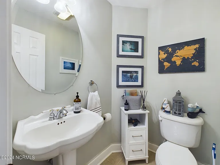 4 McQueen Pl — Photo 11
