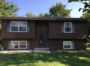 1678 Oak Terrace Rd, Decorah, IA 52101
