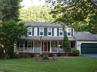 9573 Camelot Ct, Warrenton, VA 20187