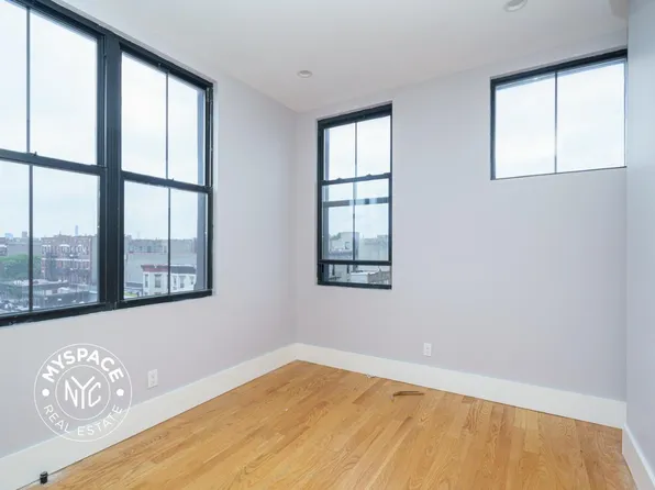 1520 Saint John's Place image 5 of 11