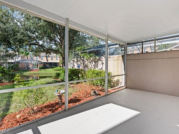 3rd image of 5795 Cove Cir #15