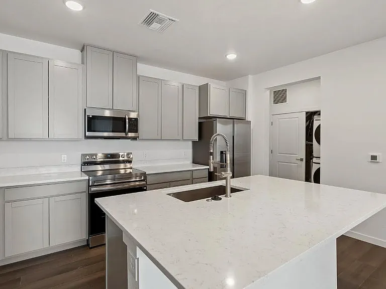 6153 N Ceylon St #3-303 — Photo 8