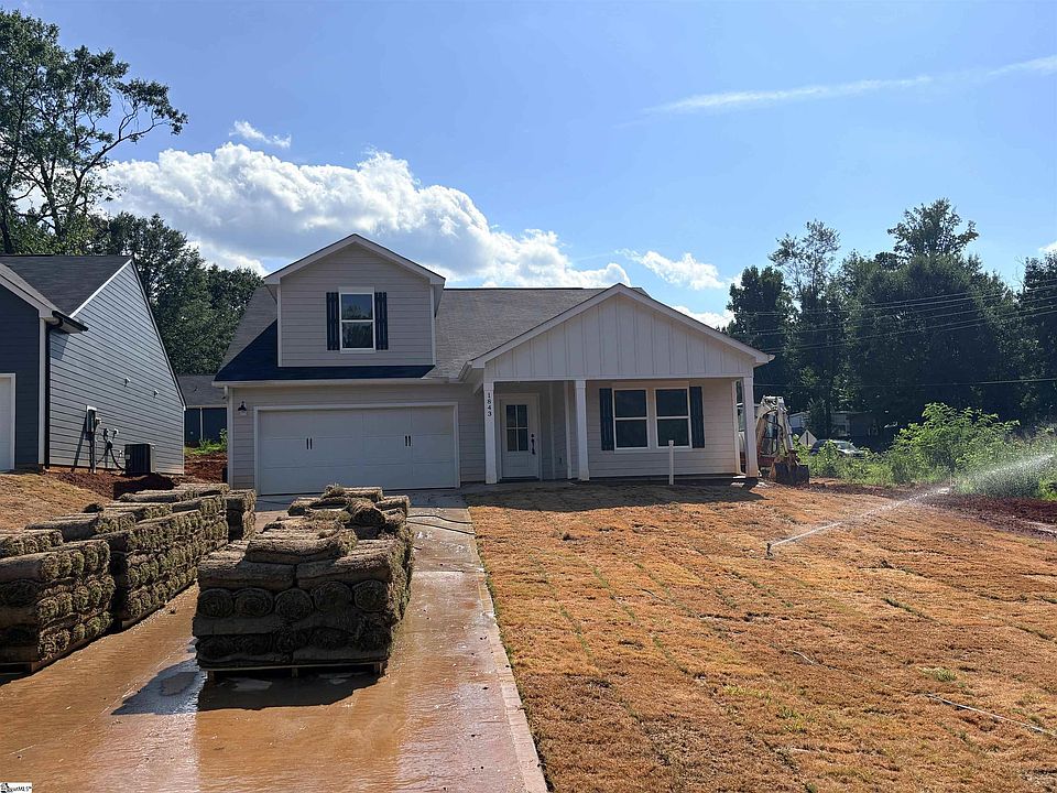 1st image of 1843 Memorial Drive Ext #1