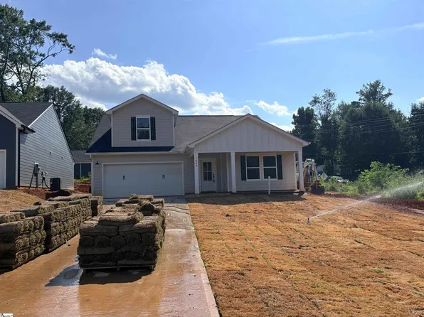 1843 Memorial Drive Ext #1, Greer, SC 29651
