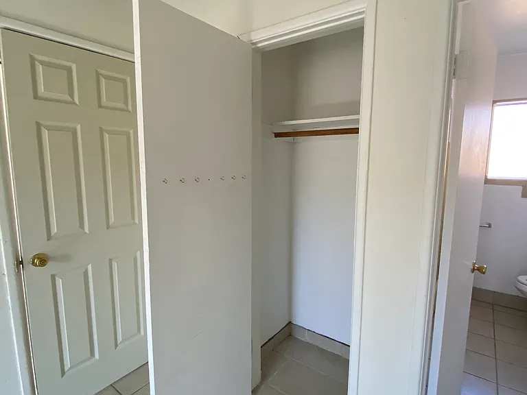 6442 Athol Ave — Photo 11