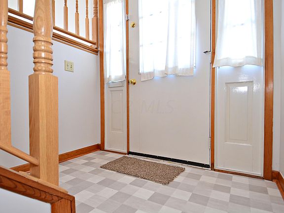 2nd image of 287 E Washington Ave