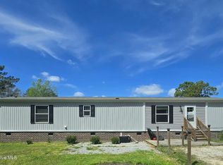 728 James Street, Hubert, NC 28539