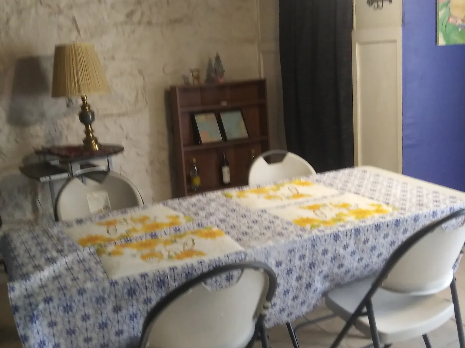 1 bed, 1300 sqft, $775 — Photo 2