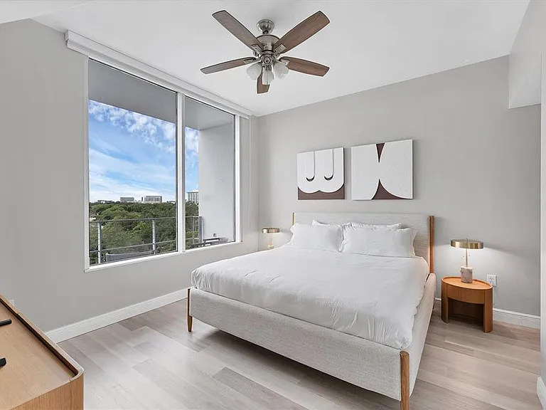 525 E Jackson St #705 — Photo 16