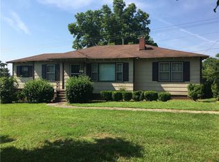 7739 Maysville Rd, Maysville, GA 30558