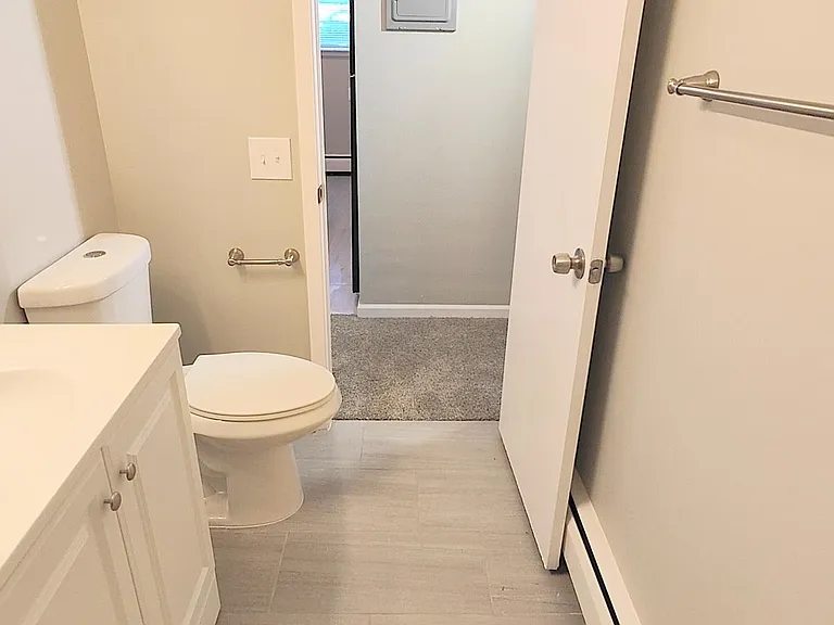 996 Grotto St N #3 — Photo 18