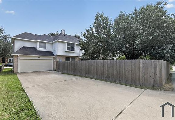 3rd image of 2740 Windswept Ln