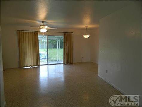 3rd image of 140 SE Prima Vista Blvd
