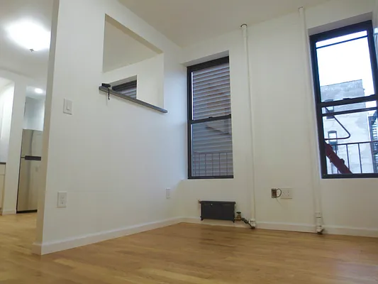 Rented by Brickwood Realty | media 18