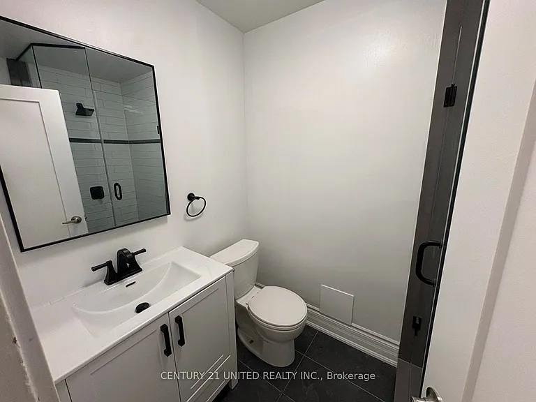 172.5 Hunter St W #4 — Photo 10
