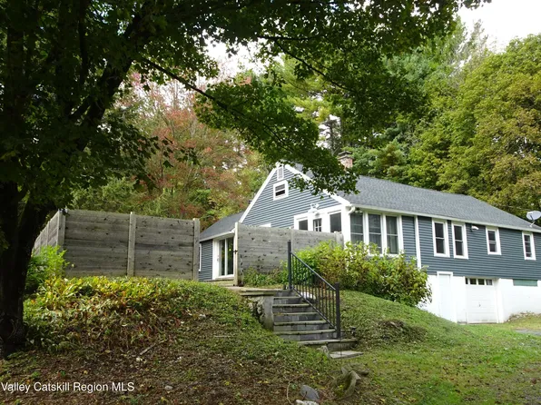 9539 Route 22, Hillsdale, NY 12529