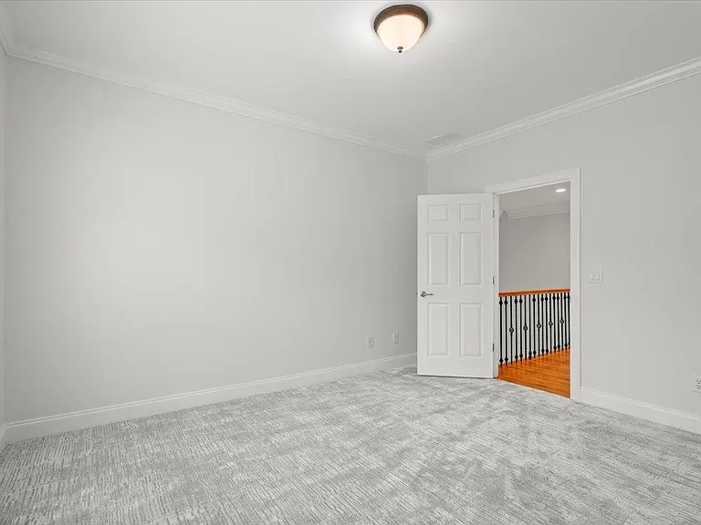 875 Wescott Ln — Photo 45