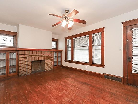 4th image of 3557 W 125th St