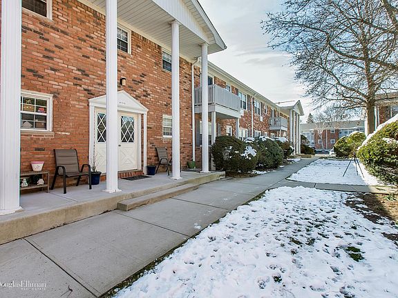 2nd image of 177 Fairharbor Dr #177