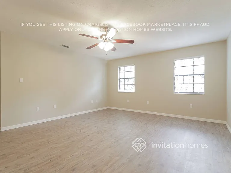 34139 Radio Rd — Photo 11