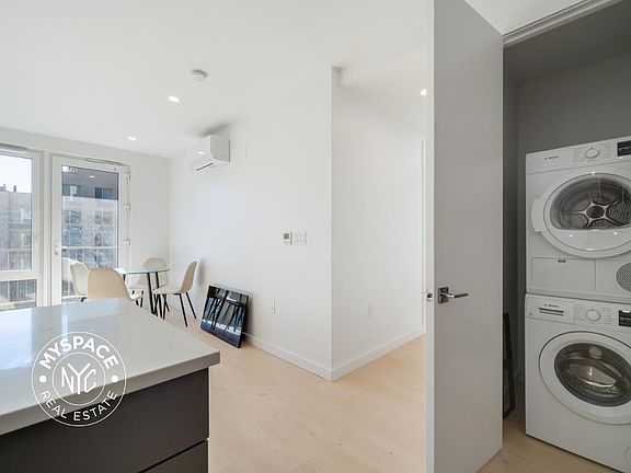 4th image of 1499 Bedford Ave #6E