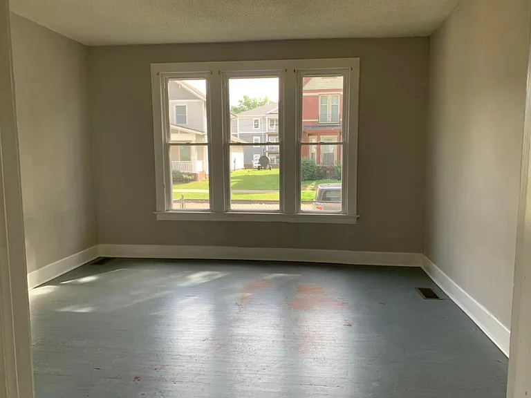 504 Adams Ave #&-506 — Photo 11