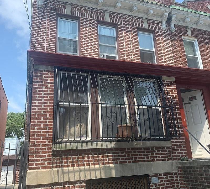 1st image of 1709 Summerfield St