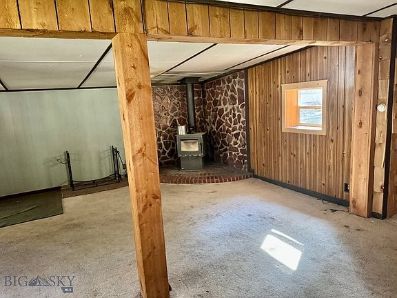 5th image of 1036 Rock Creek Rd