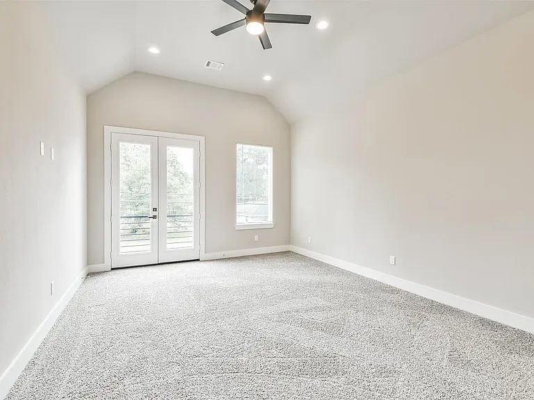 810 Mansfield St — Photo 28