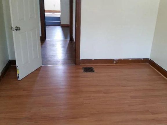 2nd image of 1230 Kensington Ave
