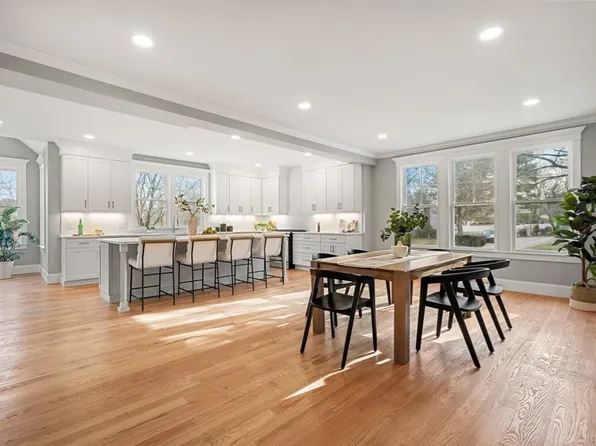 1 Huntington St, Natick, MA 01760