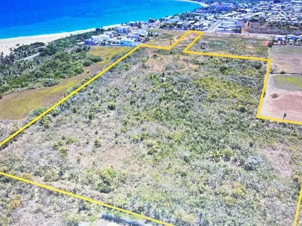 Calle Manuela Lamela Abreu St, Isabela, PR 00662