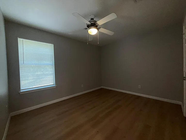 2906 Kestrel Dr #B — Photo 21