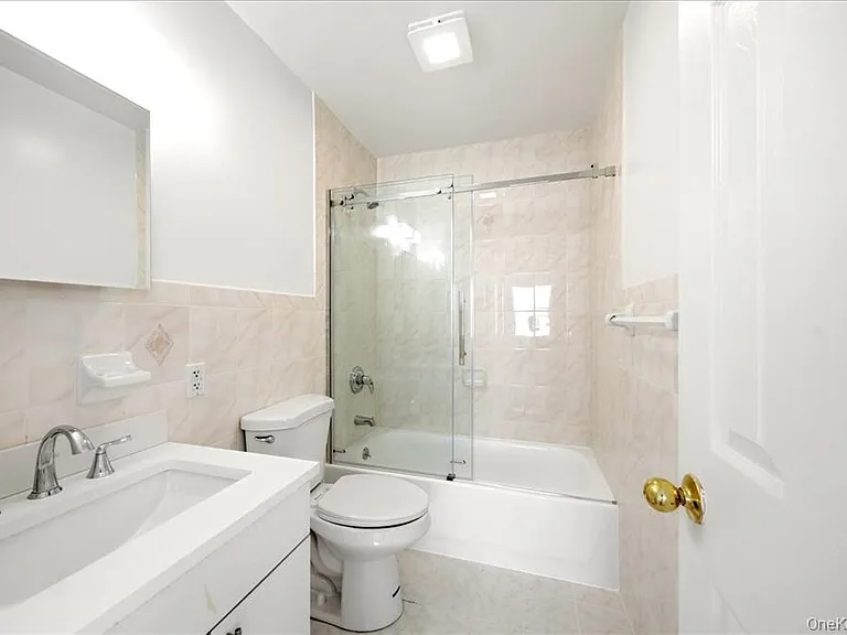 82 Morningside Ave #SFH — Photo 11