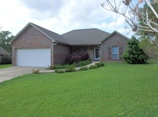 14 Sistrunk Ln, Hattiesburg, MS 39402