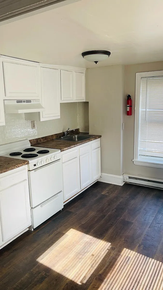Building Photo - 263 S 62nd St #3