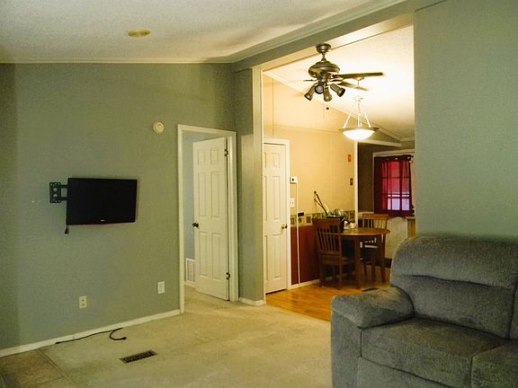 5th image of 8 Marietta Lane #2