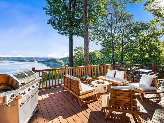 2nd image of 15100 Railroad Cut Rd