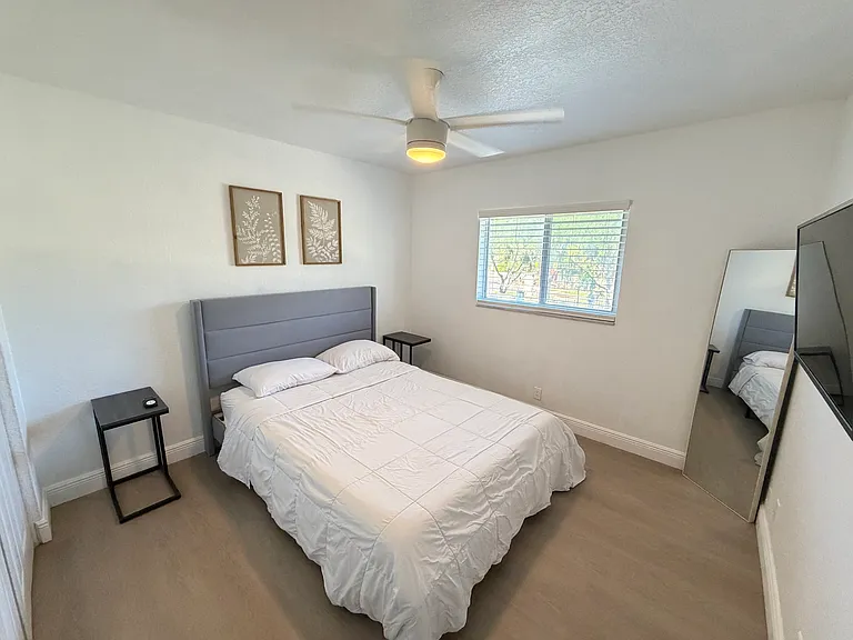 1460 NE 18th St #211 — Photo 10