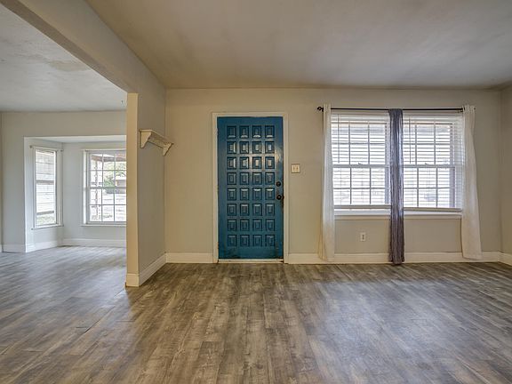 3rd image of 5115 46th St