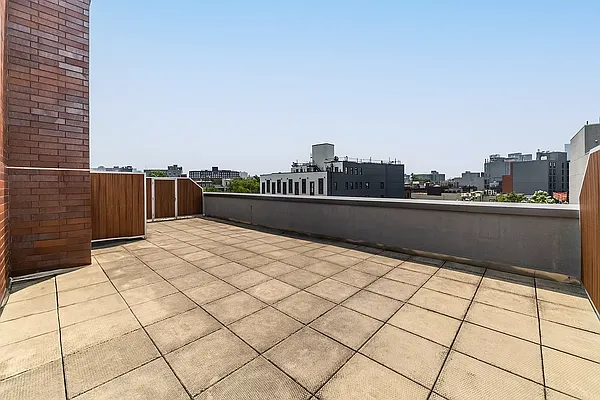 Rented by Platinum Forbes Global Properties | media 16