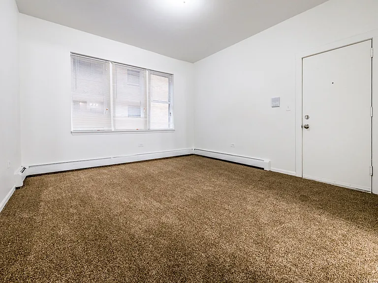 5556 W Jackson — Photo 6