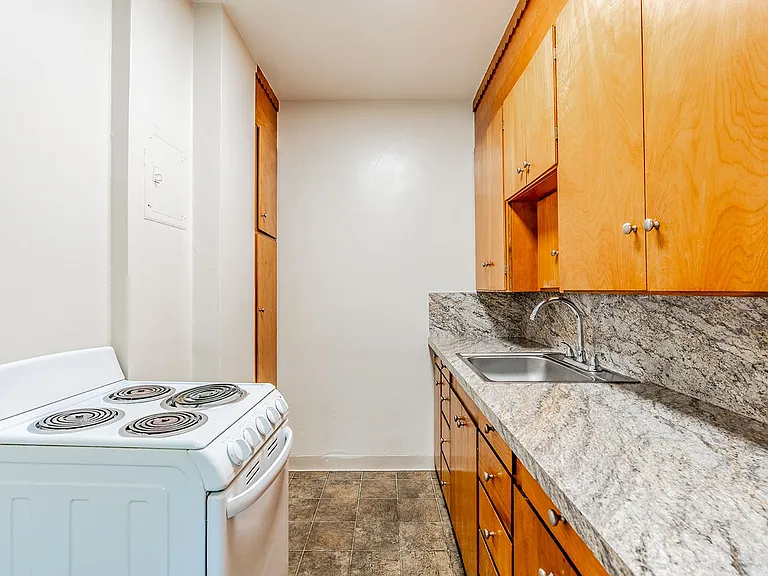 Stockbridge Apartment Homes — Photo 40