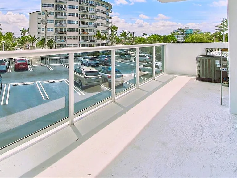 2715 N Ocean Blvd — Photo 10