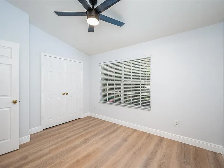 1150 Vineland Pl — Photo 19