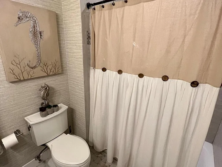 141 Osborne Ave — Photo 32