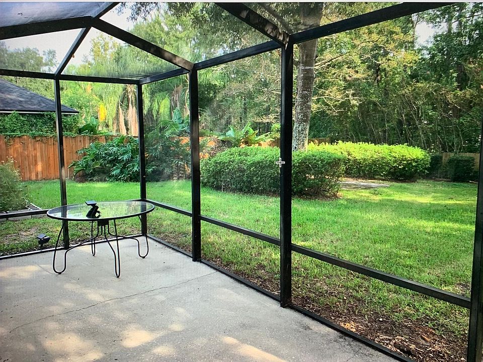 2nd image of 1819 Weston Cir