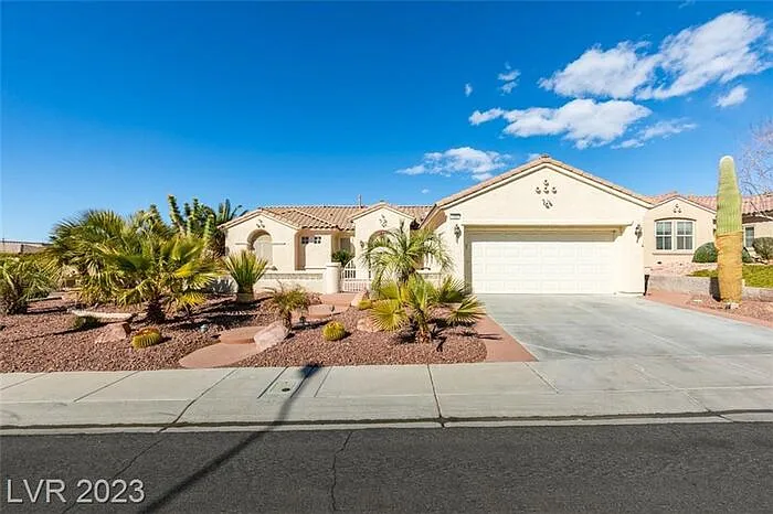 2 bed, 2.5 bath, 2458 sqft, $3,095 — Photo 1
