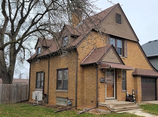 208 Bishop Ave, Plymouth, WI 53073